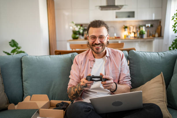 Pay on Time, Rate on Facts: Winning the Post-Auction Endgame